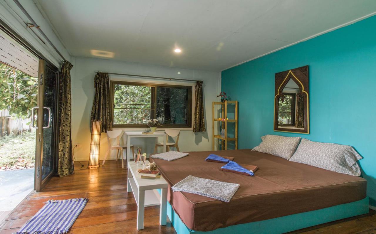 Phayam Friends Hotel เกาะพยาม ภายนอก รูปภาพ