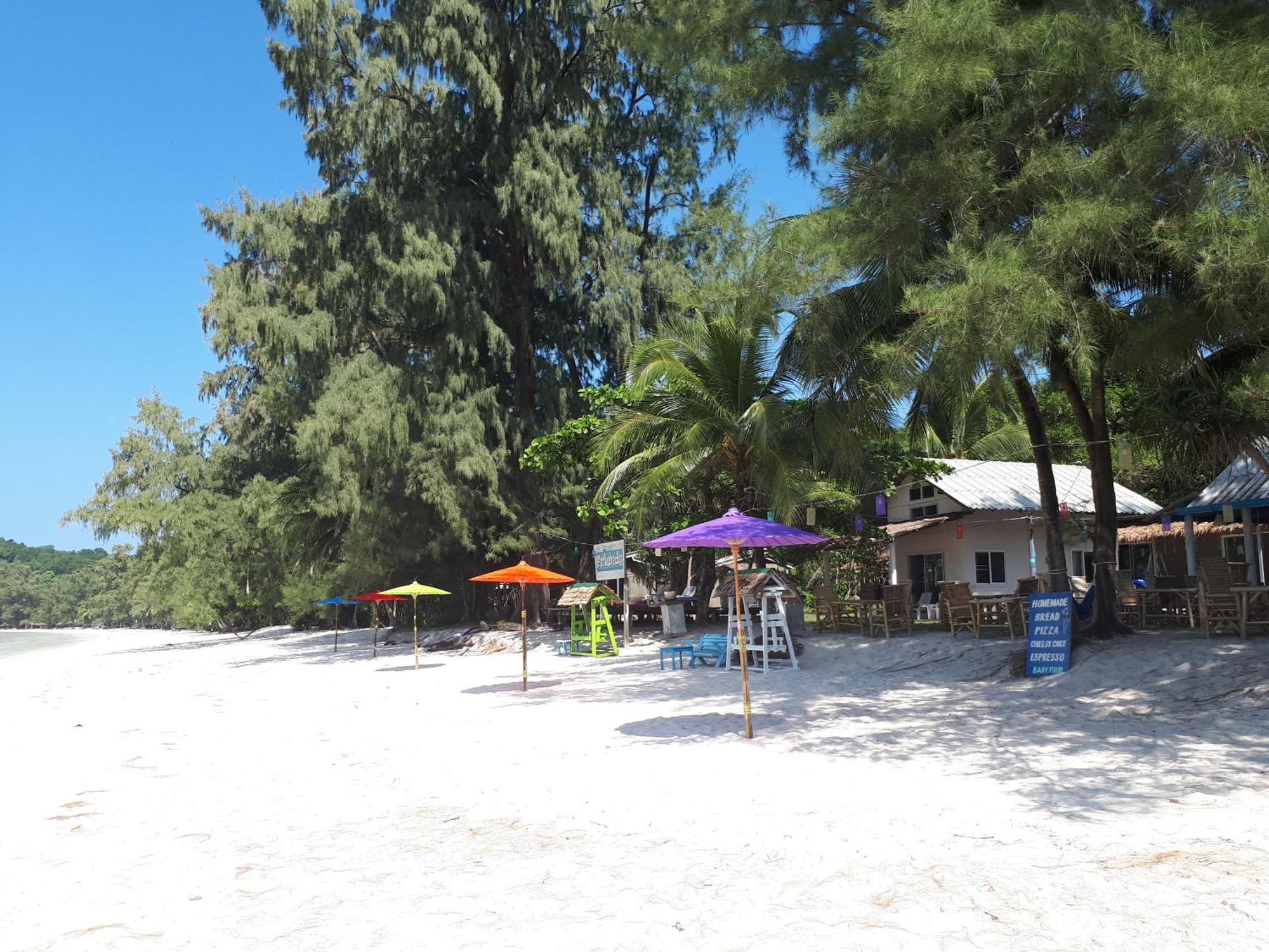 Phayam Friends Hotel เกาะพยาม ภายนอก รูปภาพ