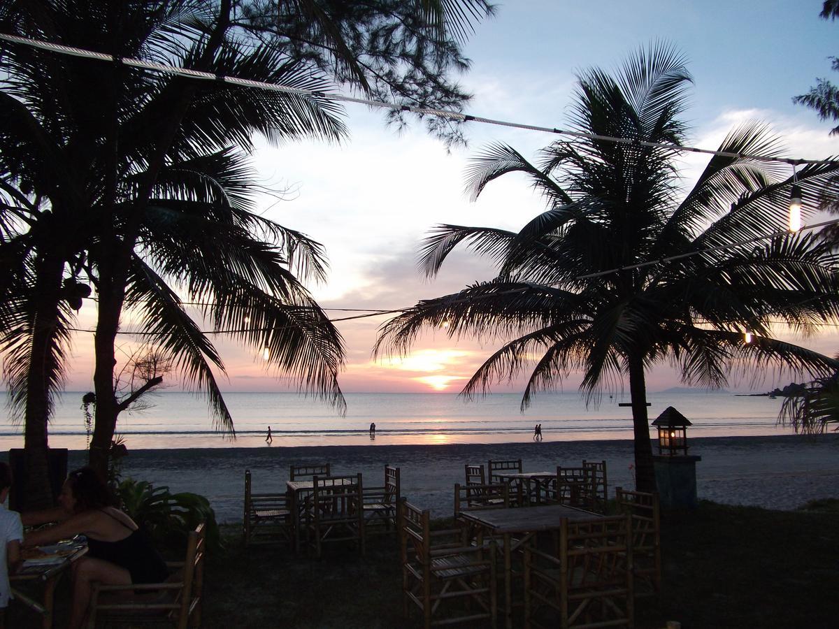 Phayam Friends Hotel เกาะพยาม ภายนอก รูปภาพ