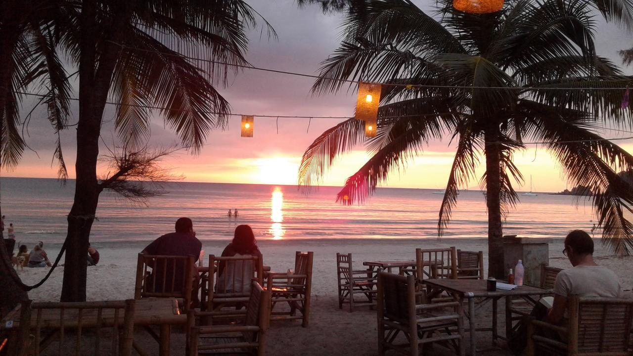 Phayam Friends Hotel เกาะพยาม ภายนอก รูปภาพ