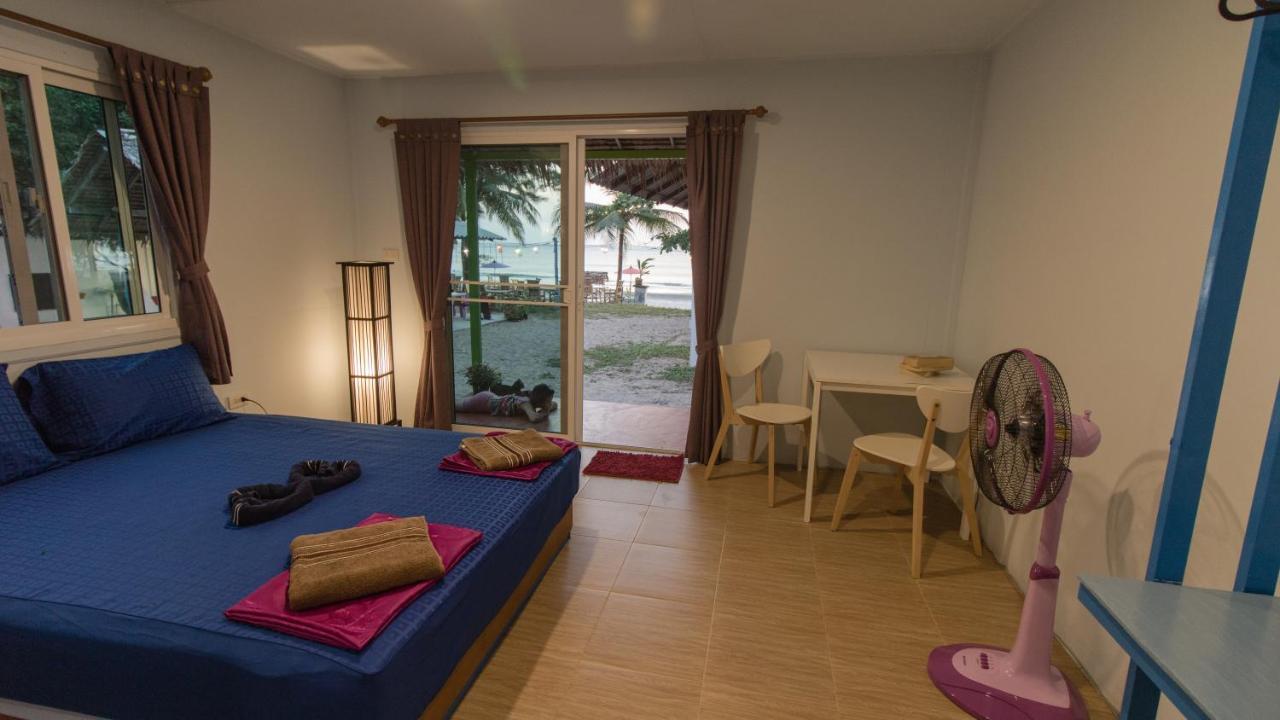 Phayam Friends Hotel เกาะพยาม ภายนอก รูปภาพ